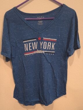 Blue 84 Blue Heathered NY Ellis Island V Neck Tee XL